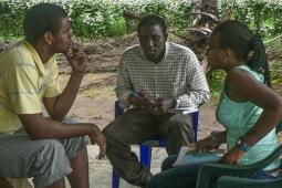 Participants in a workshop facilitated by Inter Pares&#039; staff member.